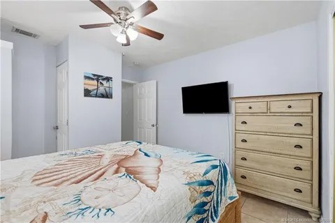 657 Sw Cleveland Ave #C - Photo 7 of 9