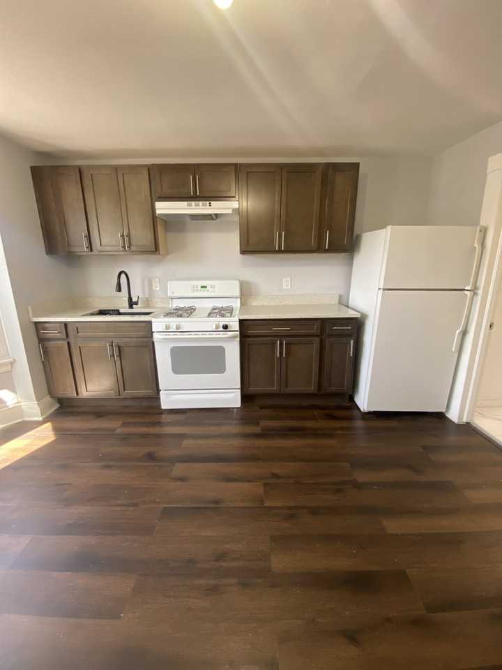257 New St #1 - Photo 2 of 11