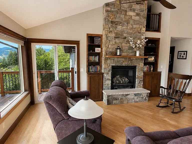 175 Palos Verdes #NA - Photo 2 of 17