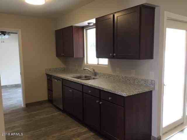 801 E Campus Dr - Photo 7 of 13