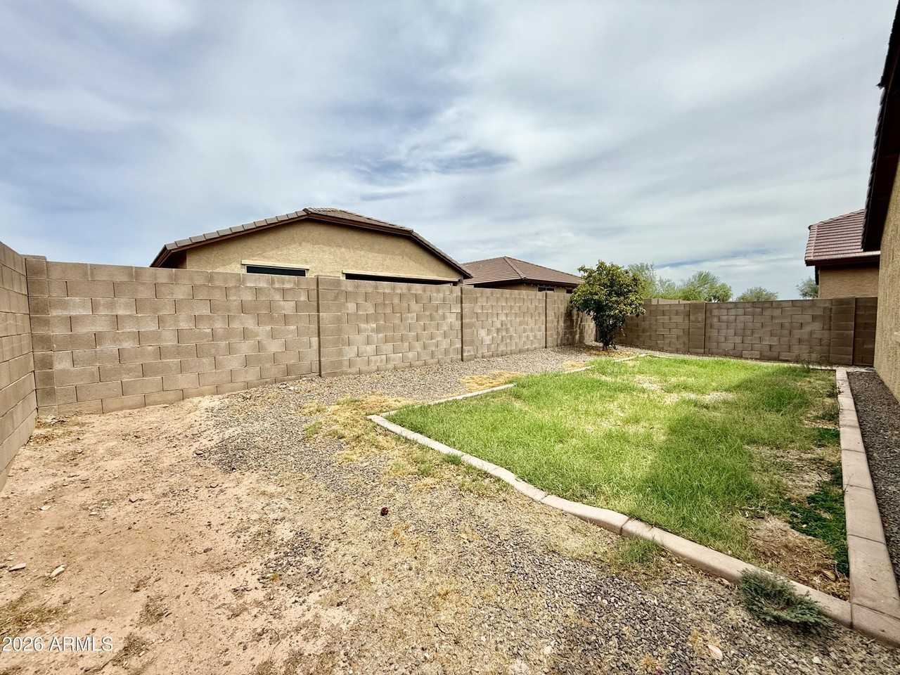 18334 W Via Del Sol - Photo 4 of 33
