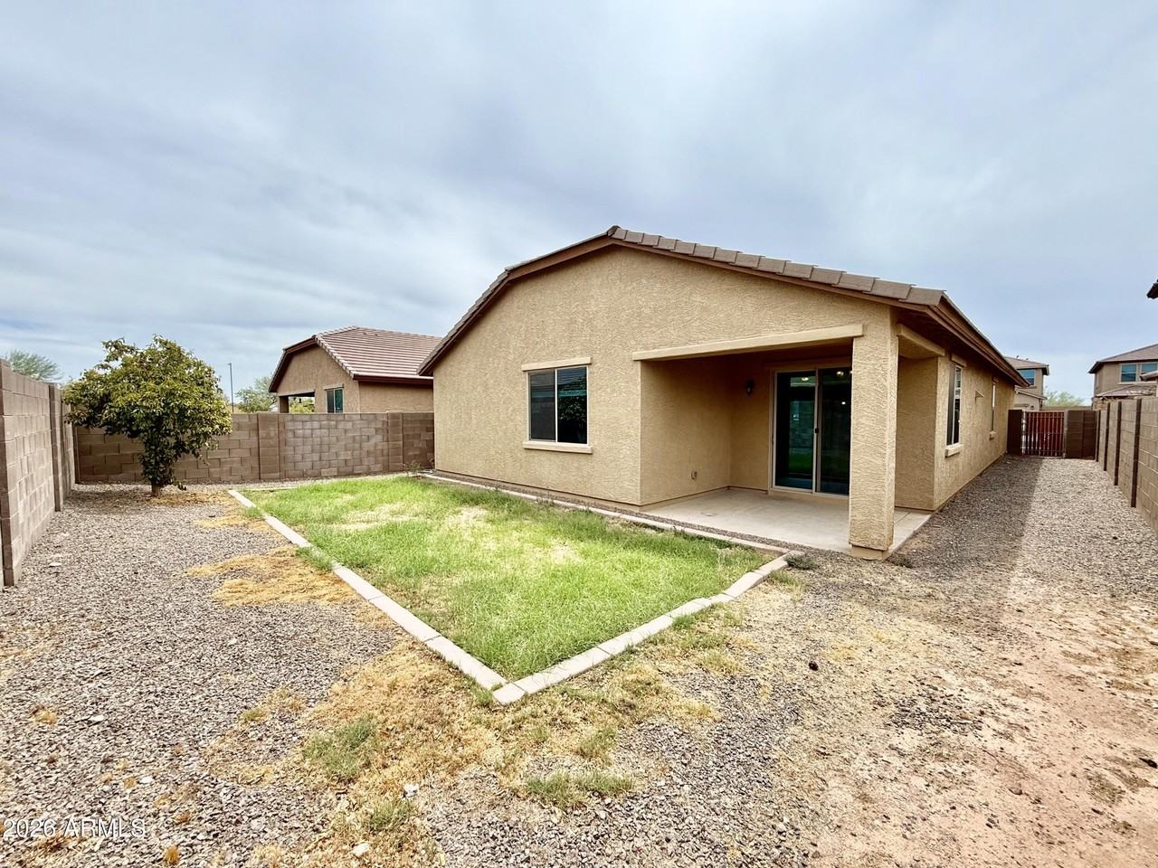 18334 W Via Del Sol - Photo 5 of 33