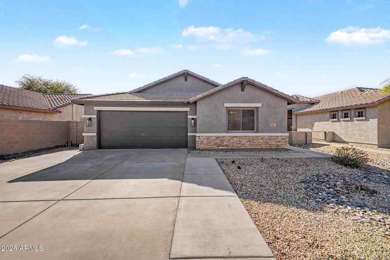 614 S 111th Dr - Photo 2 of 34