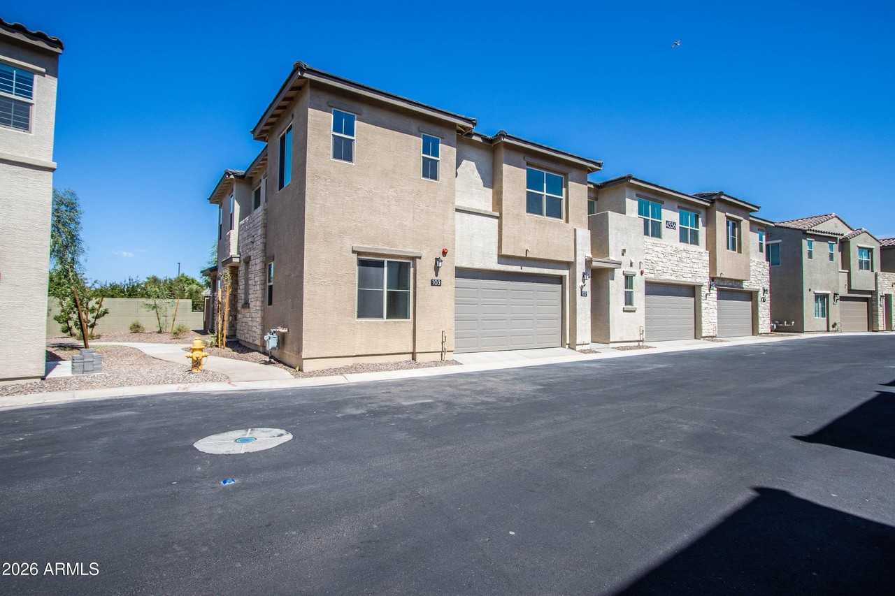 4556 S Riata St #103 - Photo 2 of 40