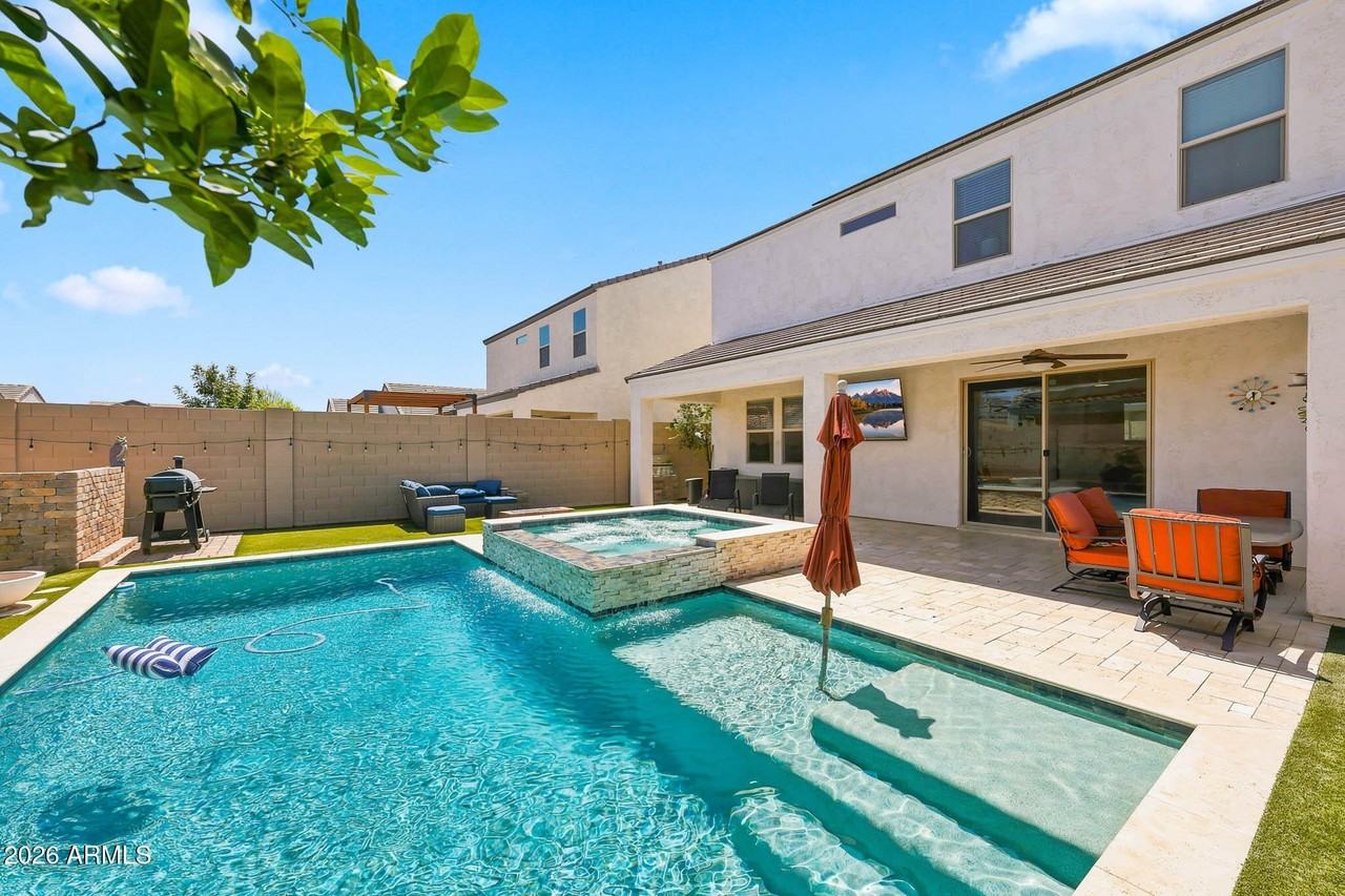 12644 W Nogales Dr - Photo 4 of 40