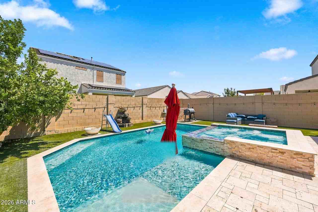12644 W Nogales Dr - Photo 5 of 40