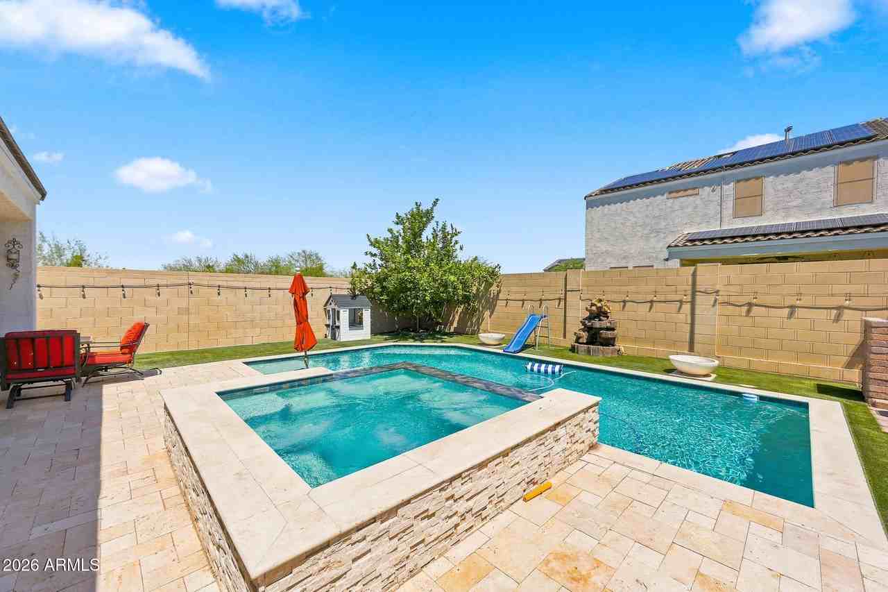 12644 W Nogales Dr - Photo 7 of 40