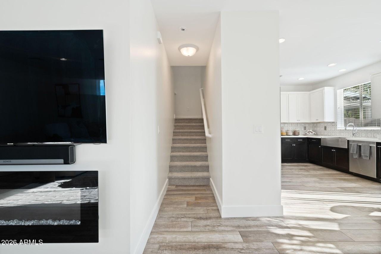3104 N 37th St - Photo 6 of 21