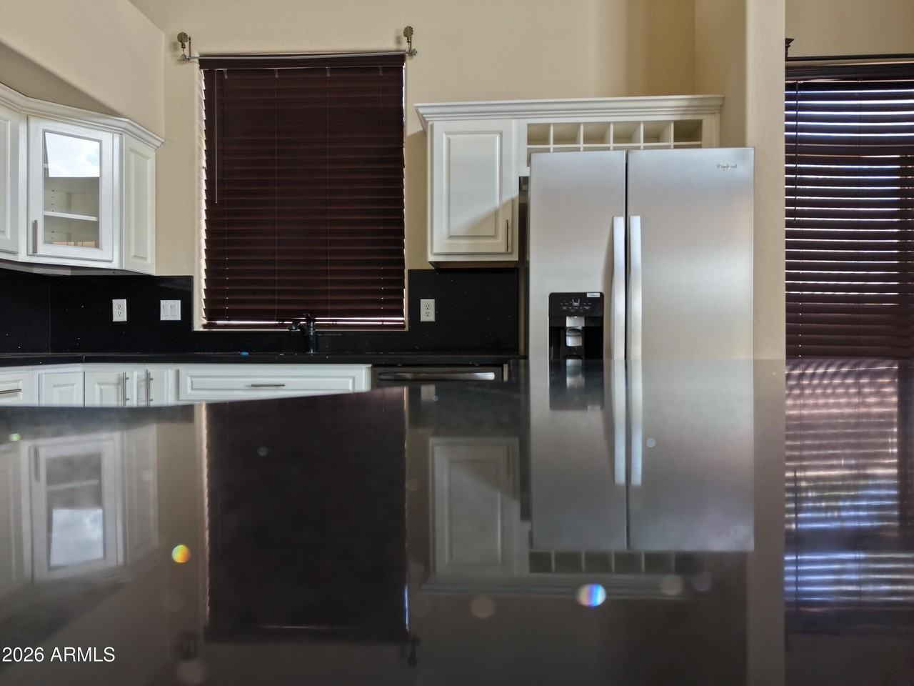 13795 W Vernon Ave - Photo 6 of 39