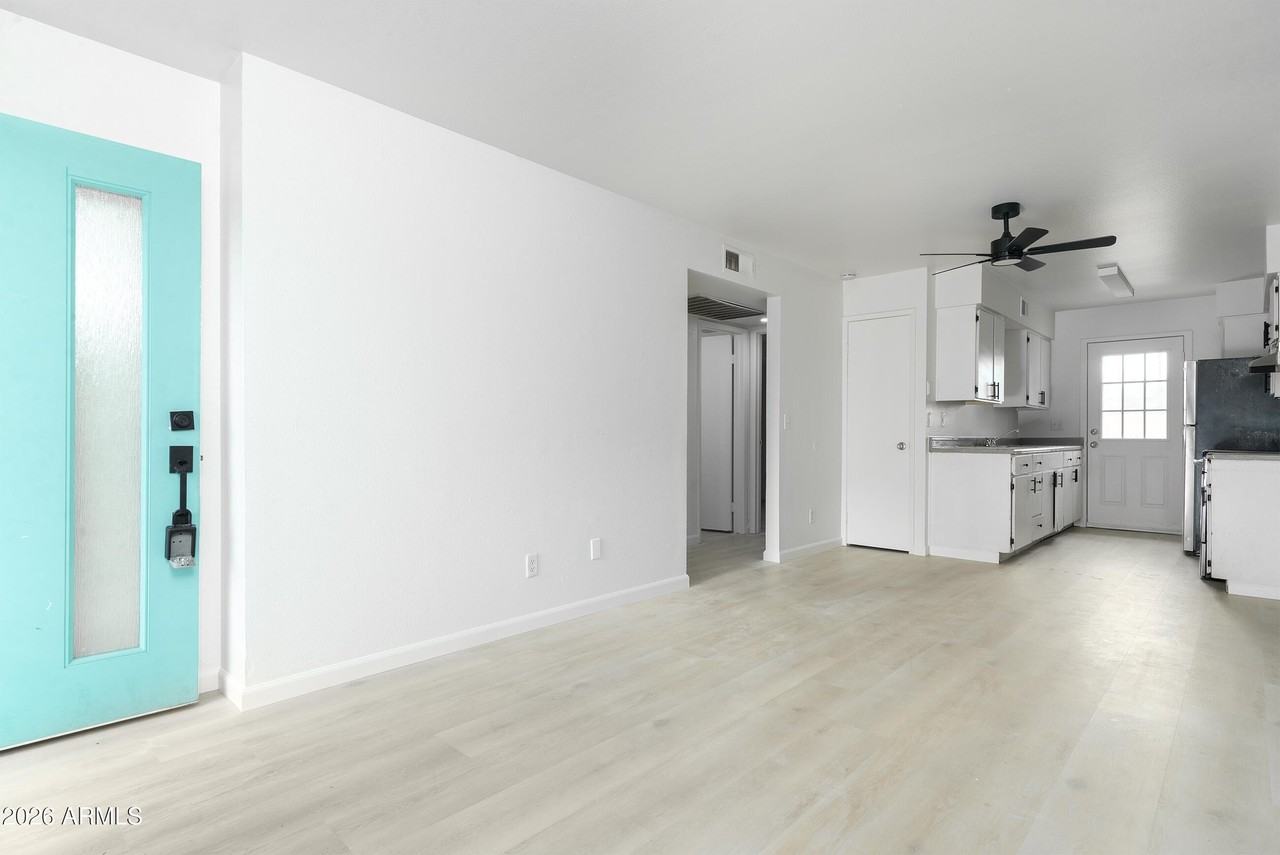 2444 E Willetta St #2 - Photo 7 of 19