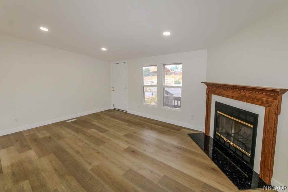 1162 Monte Vista Dr - Photo 4 of 37