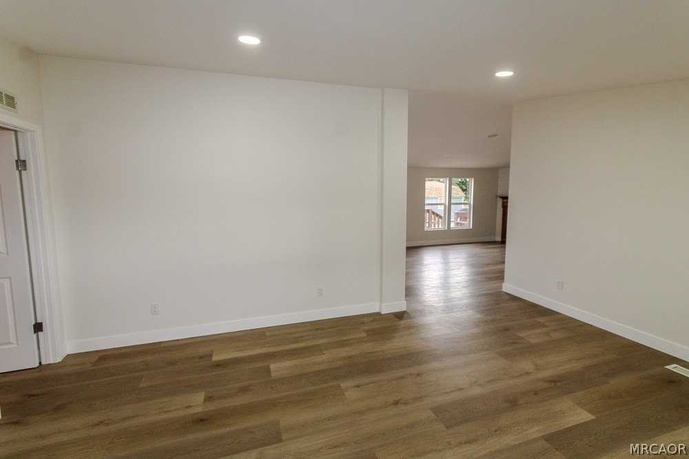 1162 Monte Vista Dr - Photo 5 of 37