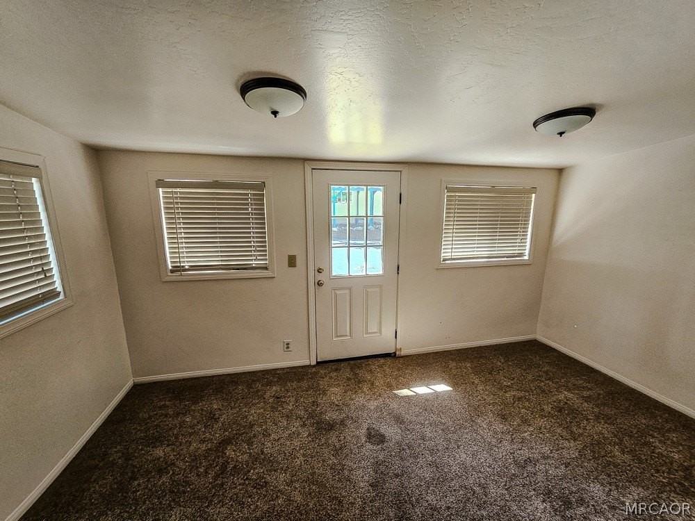 391 Montclair Dr #119 - Photo 5 of 30