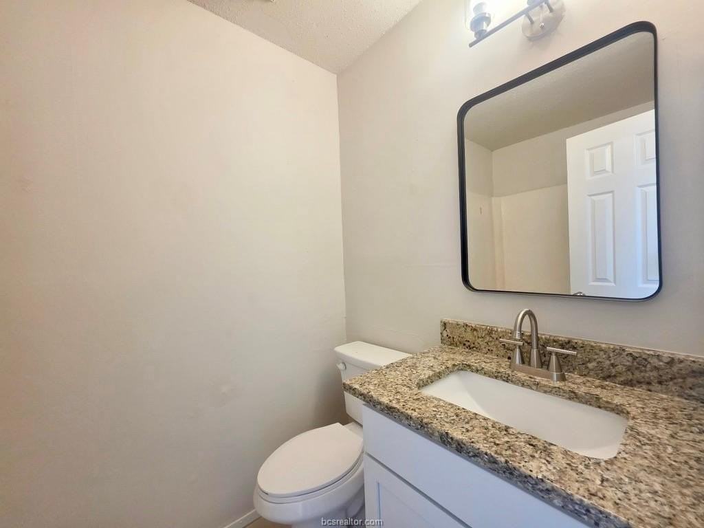 1020 Autumn Cir #C - Photo 6 of 11