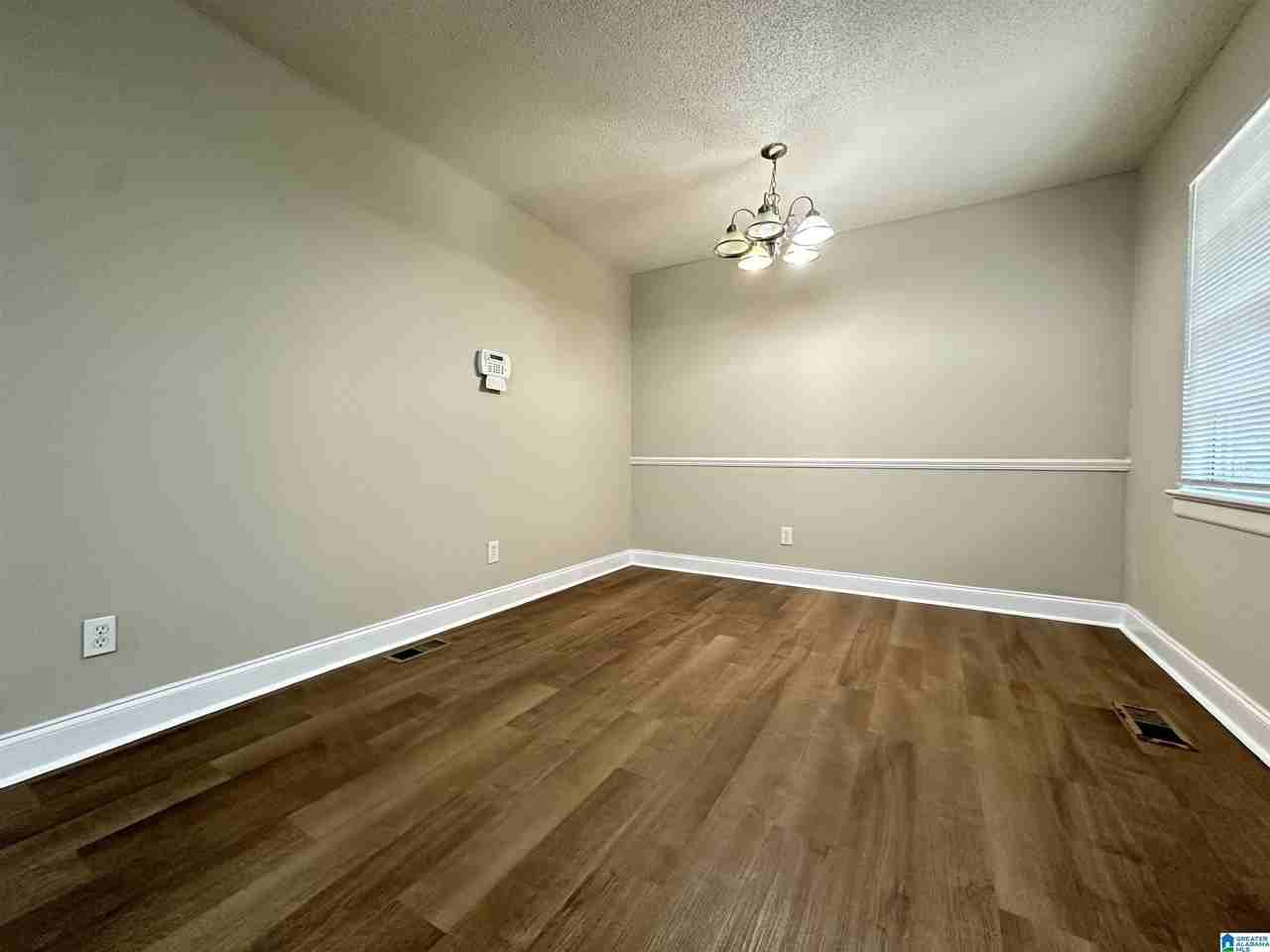 1608 Azalea Dr - Photo 3 of 11