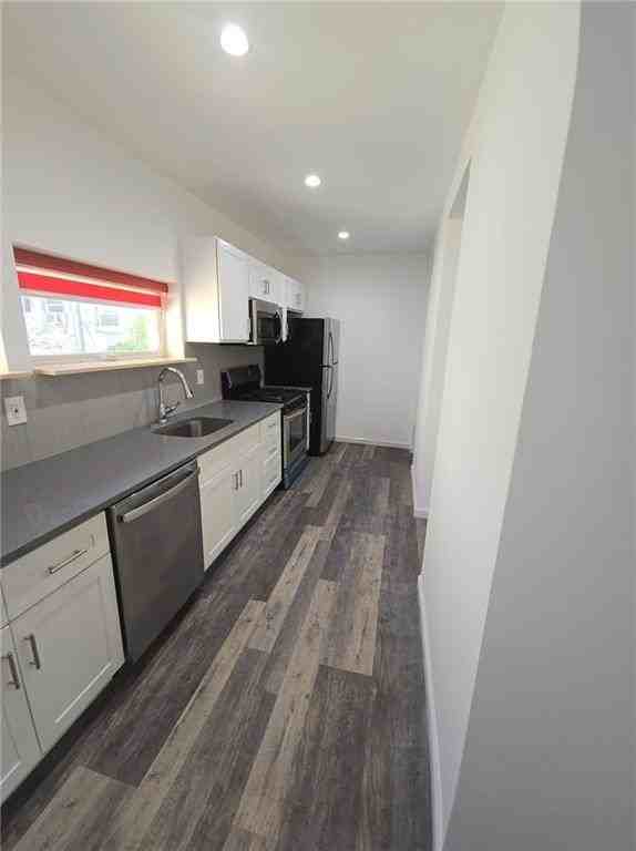 130 Van Dyke St #2 - Photo 3 of 15