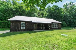 featured image of 2070 Harper Rd