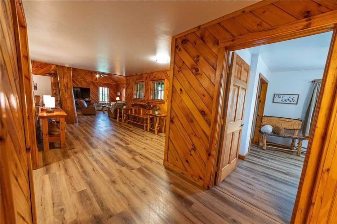 2070 Harper Rd - Photo 6 of 25