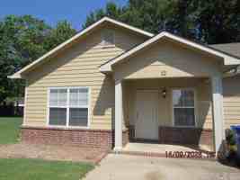 featured image of 1410 Robins St
