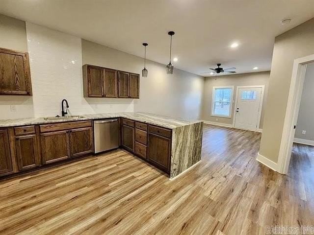 2312 Lavern St - Photo 3 of 11