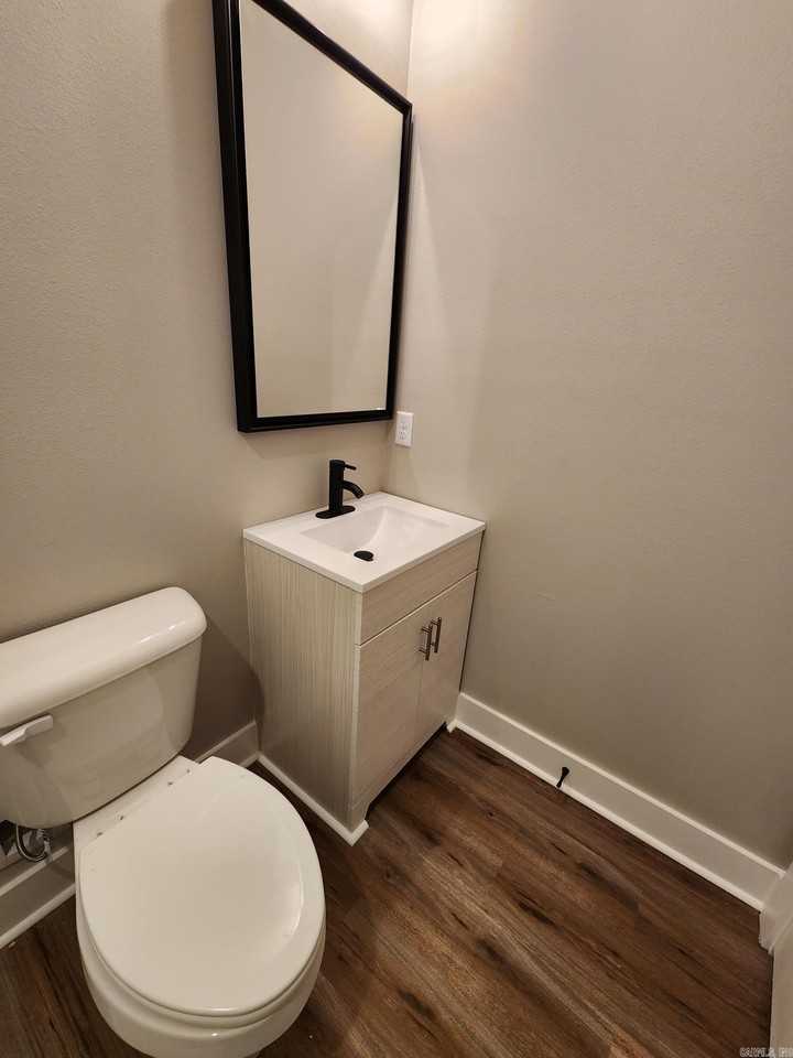 2312 Lavern St - Photo 6 of 11