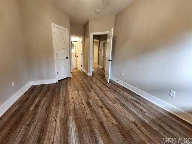 2312 Lavern St - Photo 7 of 11