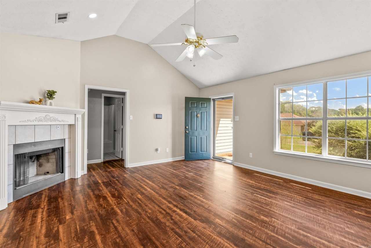12 Applewood Dr - Photo 2 of 40