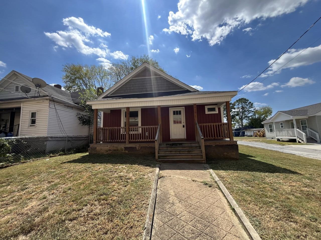 2410 E 19th St - Photo 2 of 33