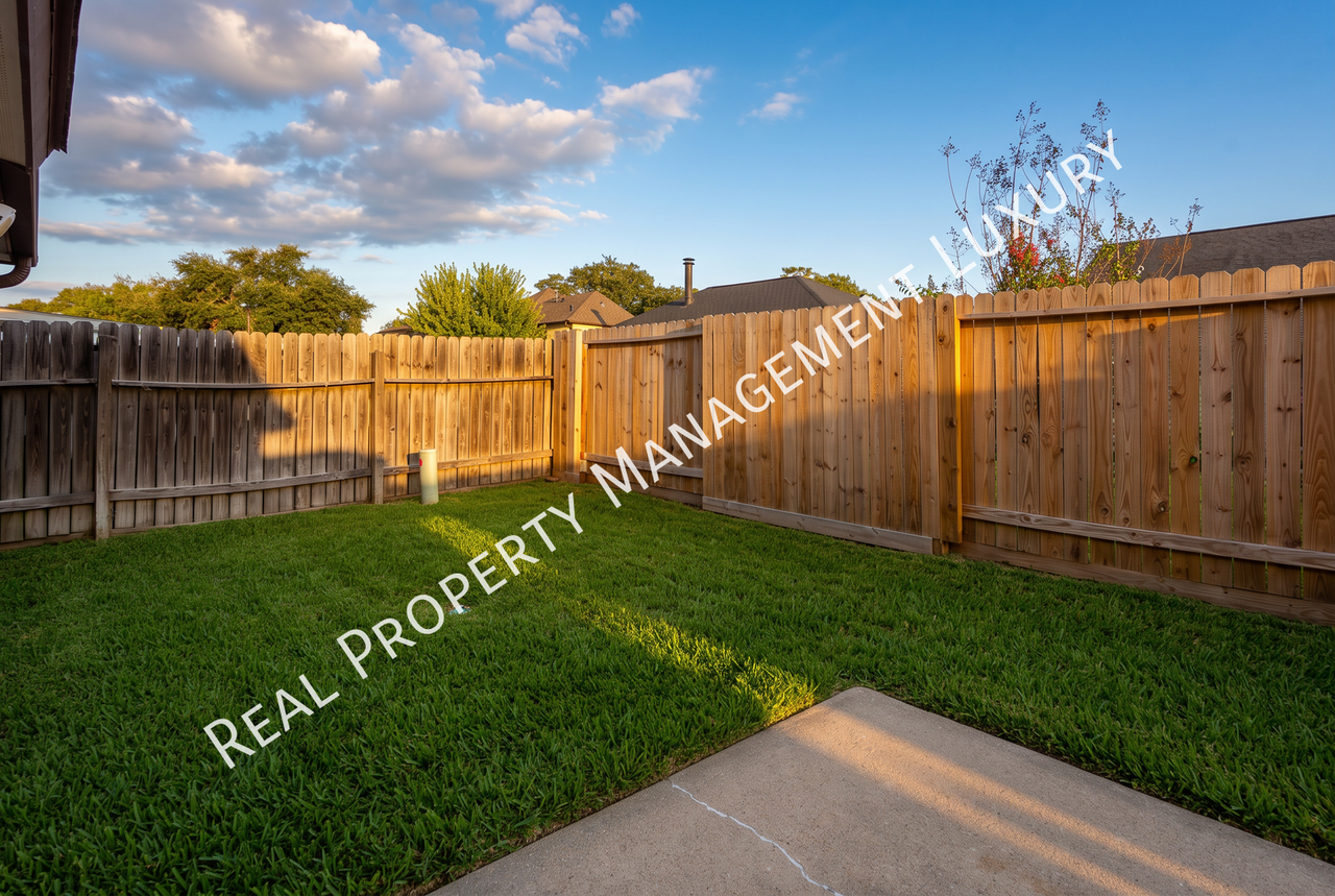 14611 Cypress Valley Dr - Photo 7 of 45