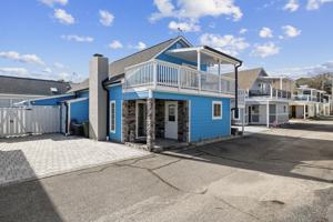 featured image of 3902 Dunes St