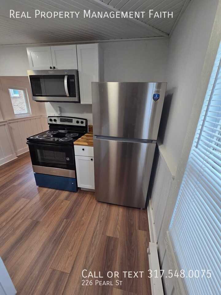 226 W Pearl St - Photo 5 of 15