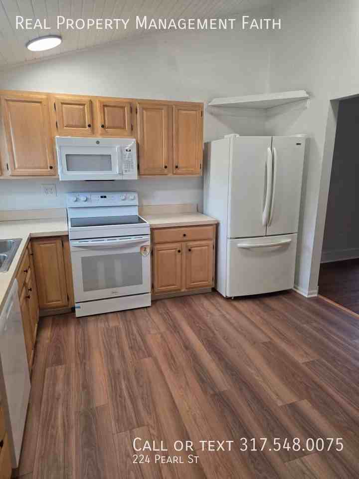 224 W Pearl St - Photo 4 of 19