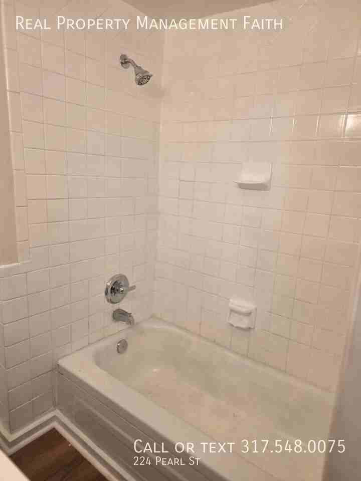 224 W Pearl St - Photo 6 of 19