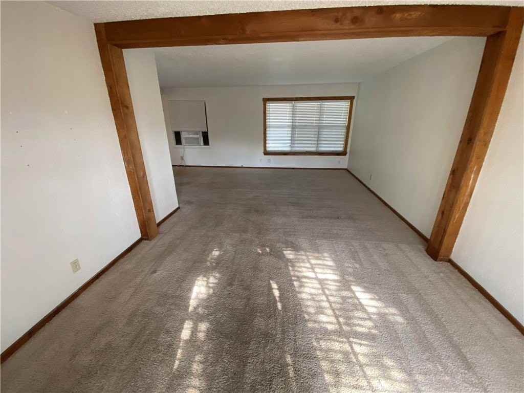 737 Westchester Dr - Photo 2 of 14