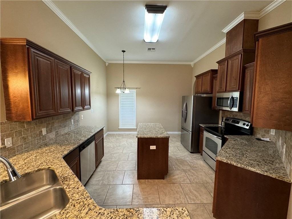 8213 Azimuth Ct - Photo 2 of 8