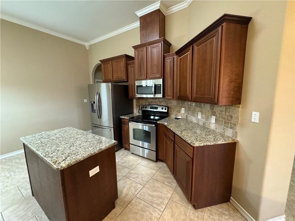 8213 Azimuth Ct - Photo 4 of 8