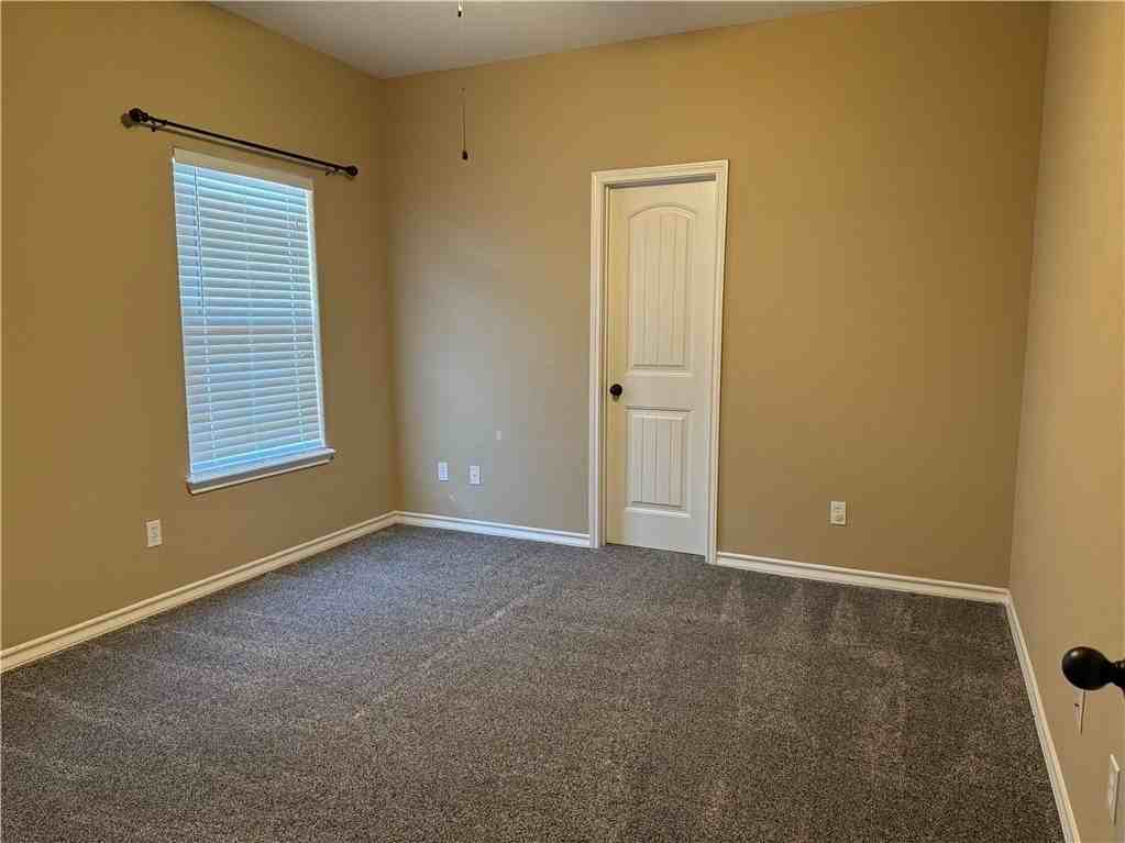 8213 Azimuth Ct - Photo 6 of 8