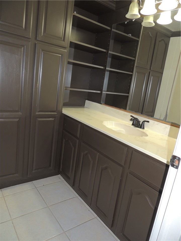 849 Cliff Dr - Photo 7 of 15