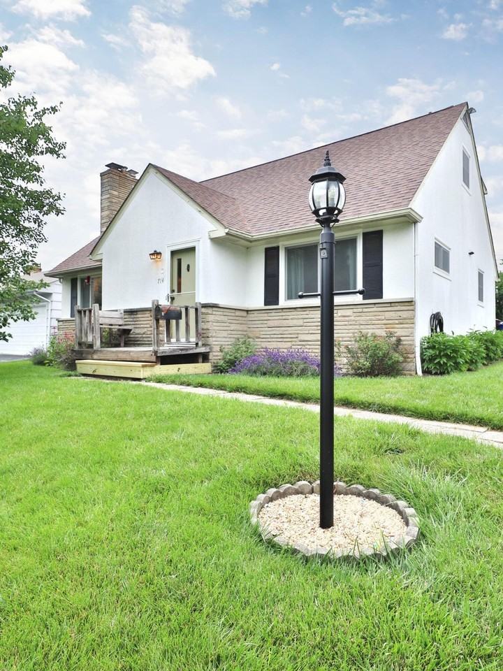 714 Island Ct - Photo 2 of 41