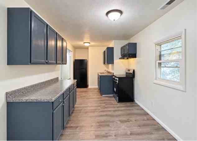 5714 Buffalo Ave #2 - Photo 3 of 18