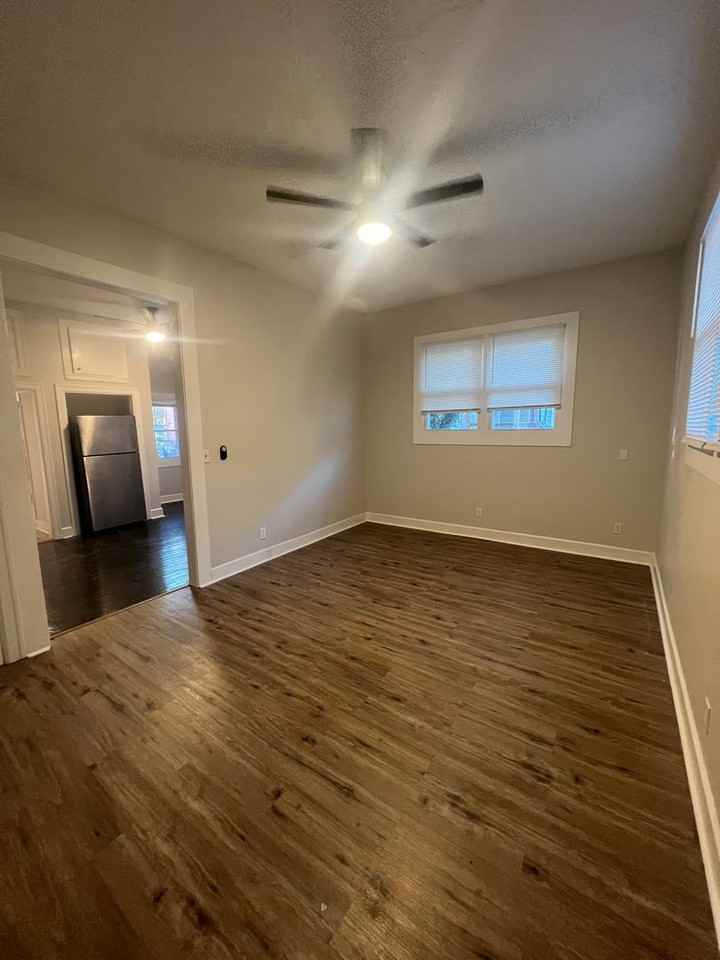 175 Walton Ave #4 - Photo 2 of 9
