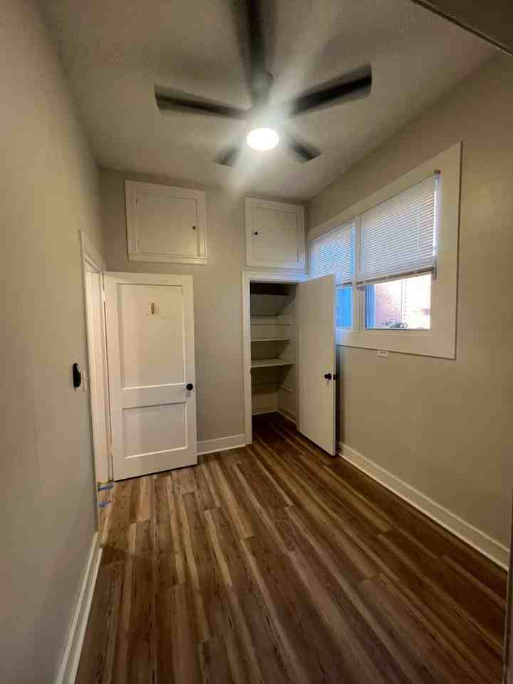 175 Walton Ave #4 - Photo 3 of 9