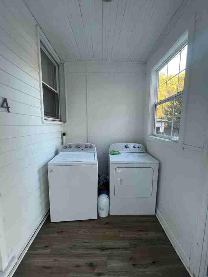 175 Walton Ave #4 - Photo 7 of 9