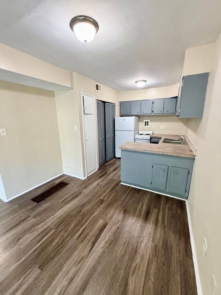 1568 Alexandria Dr #5AZ3 - Photo 2 of 11
