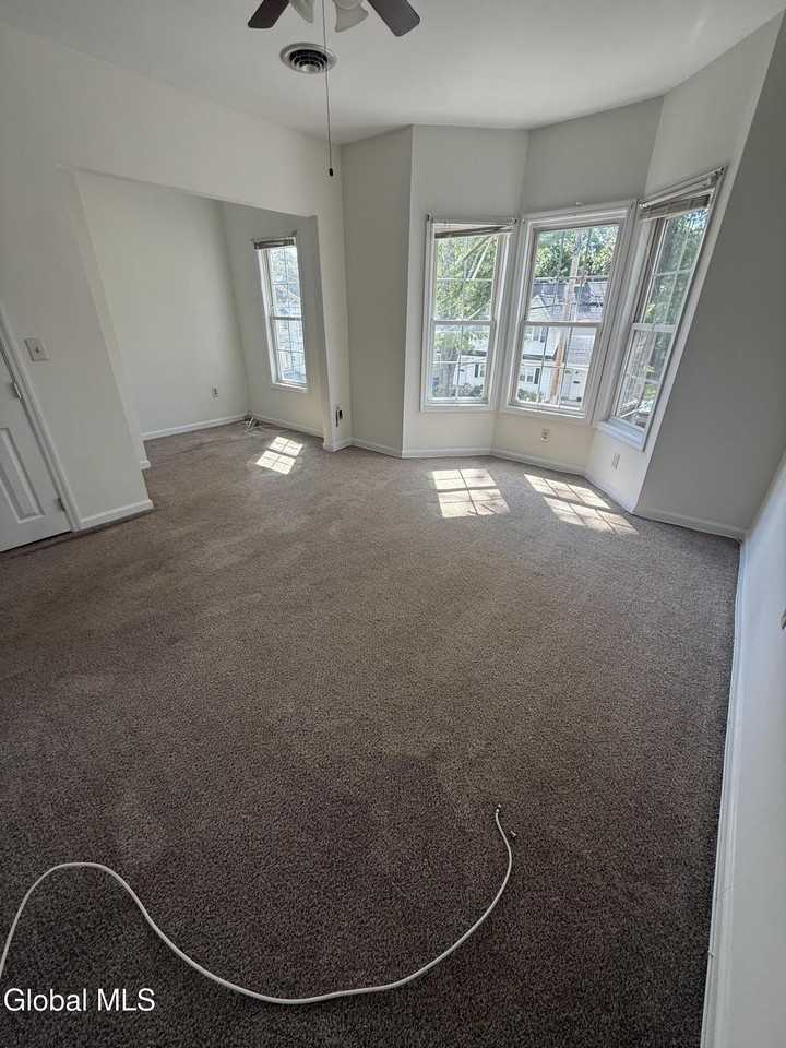 23 Bonheim St #2 - Photo 7 of 13