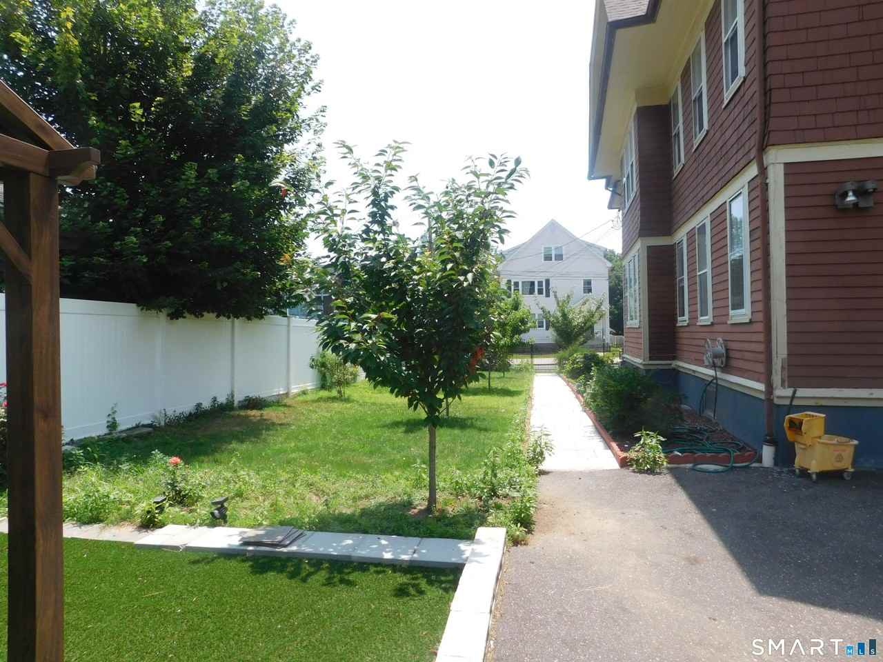 227231 Edna Ave #3 - Photo 6 of 6