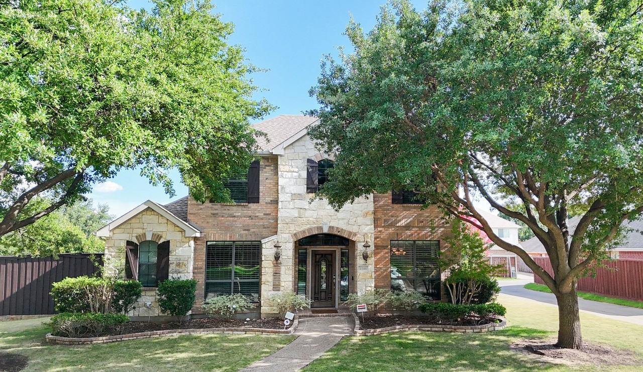 2551 Brazos Dr - Photo 2 of 50