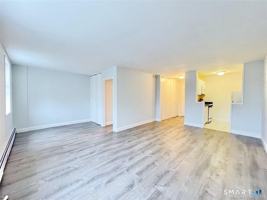 featured image of 140 Grove St #5J