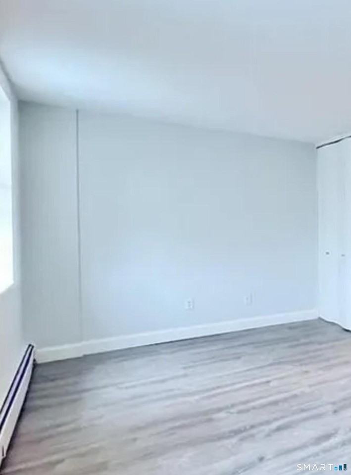 140 Grove St #5J - Photo 5 of 12