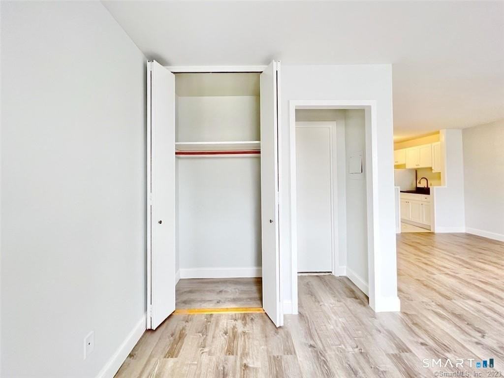 140 Grove St #5J - Photo 6 of 12